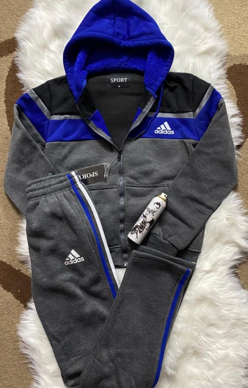 بيجامة رجالية من Adidas