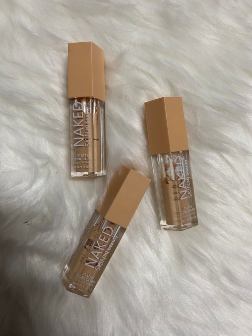 كونسيلر NAKED